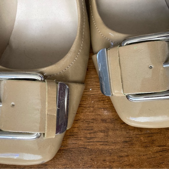 Tahari Patent Pumps - Picture 15 of 16